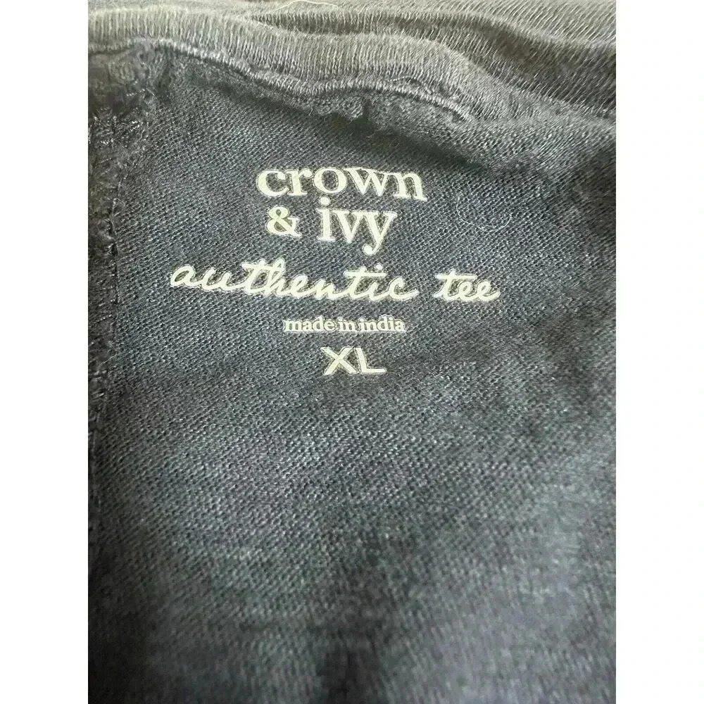Crown & Ivy Navy Blue Peacock Top With Sequins Size XL - Picture 7 of 7